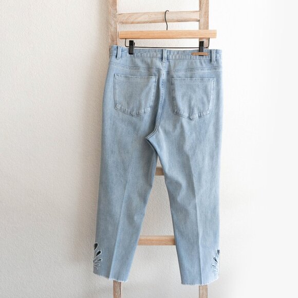 Soft Surroundings Catalina Women’s Sz 14 Jeans Light Wash Cutout Cropped Raw Hem - Picture 6 of 7